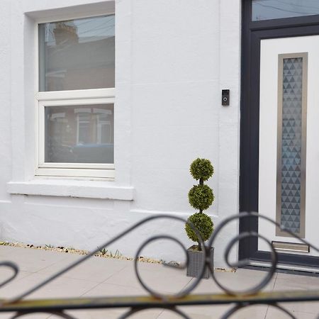 Outstanding Modernised 3/4 Double Bedroomed House 利特尔 外观 照片