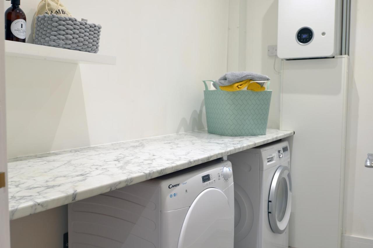 Outstanding Modernised 3/4 Double Bedroomed House 利特尔 外观 照片